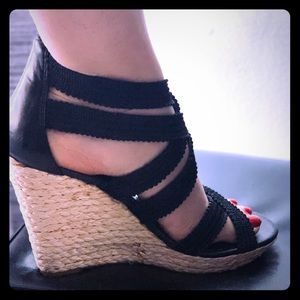 Jessica Simpson Wedges